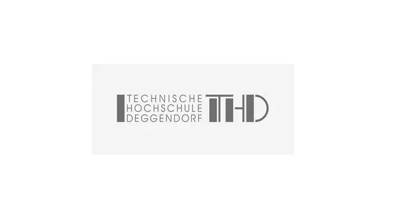Logo der TH Deggendorf beungaltet den Schriftzug Technische Hochschule Deggendorf und die Buchstaben THD